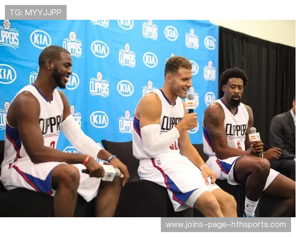 小乔丹补空接轻松挂框得分