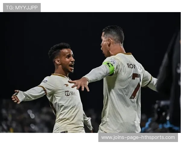 禁区内混战后点补射反超比分成为全场高潮